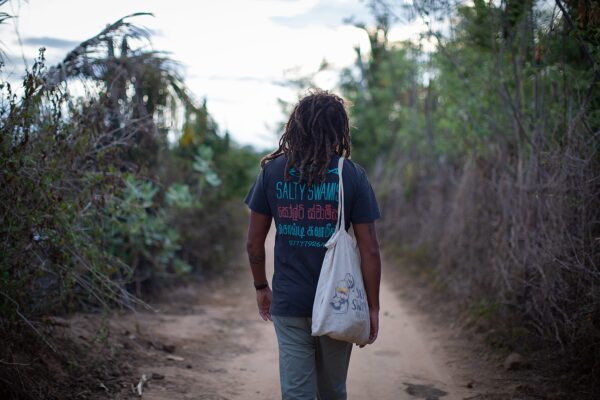 Karawala Tee - Charcoal - Image 5